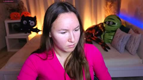 Snapshot of little_doll_meow chatting on October 17, 3:21 am Alexandra online show from October 17, 3:21 am