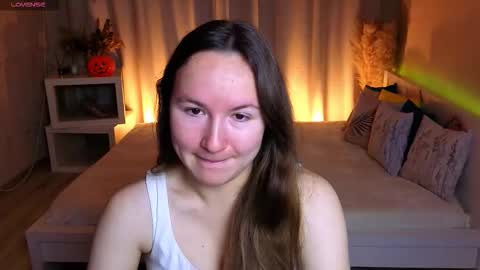 Snapshot of little_doll_meow chatting on October 13, 2:47 am Alexandra online show from October 13, 2:47 am