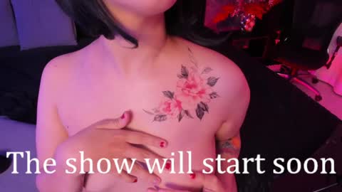 Maeve  online show from February 6, 8:23 pm