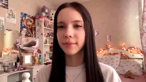 Snapshot of little_milou chatting on October 16, 12:52 pm Milou online show from October 16, 12:52 pm