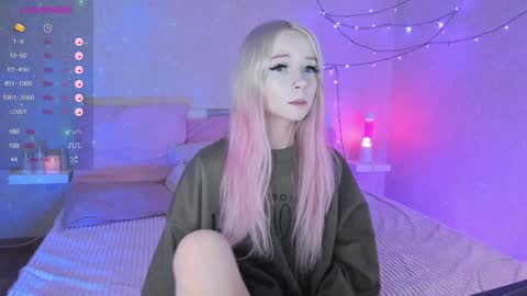 Snapshot of little_misaki chatting on December 2, 6:30 pm Maria online show from December 2, 6:30 pm