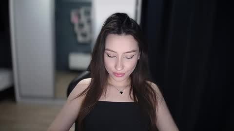 Alice online show from December 5, 7:05 am