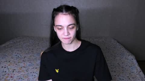 littleashleyy online show from December 23, 7:20 pm