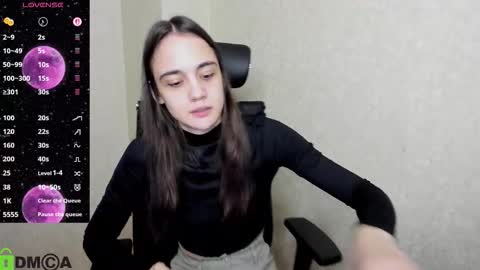 littleashleyy online show from February 22, 8:32 pm