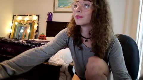 littledeathtrap online show from September 9, 6:41 pm