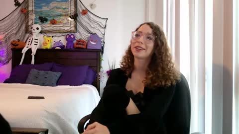 littledeathtrap online show from October 6, 8:13 pm