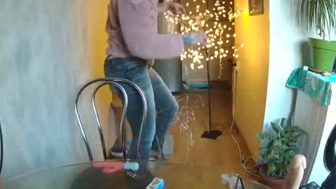 littlehappines online show from March 19, 2:54 pm