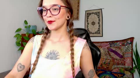 Shroom online show from May 25, 5:01 pm