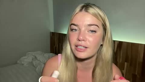 Marciabrady online show from March 28, 4:45 am