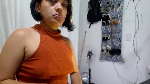Snapshot of littlemelii chatting on September 11, 12:00 am Melia online show from September 11, 12:00 am