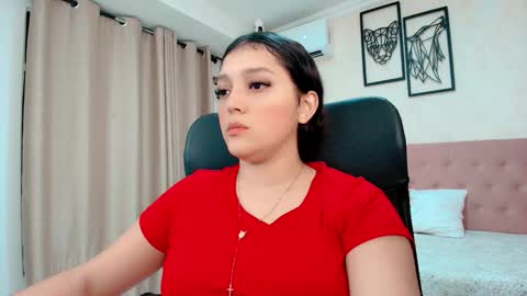 Sarahs Room online show from December 16, 10:04 pm