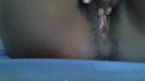 littlesandie online show from November 7, 8:42 am