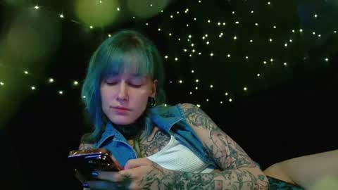 Niki  free tg channel with some photos gifs and info about streams  online show from December 1, 9:13 am