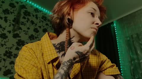Snapshot of littlespacemouse chatting on February 1, 4:44 pm Niki free tg channel with some photos gifs and info about streams online show from February 1, 4:44 pm