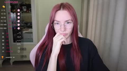 Snapshot of littlevildevil chatting on September 30, 11:38 am Eliana online show from September 30, 11:38 am