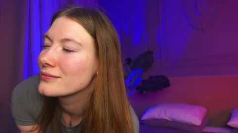 Snapshot of liv_fay chatting on October 2, 5:40 pm Liv 3 online show from October 2, 5:40 pm