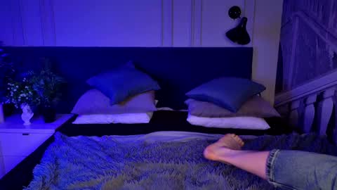 Snapshot of liv_fay chatting on February 23, 2:07 pm Liv 3 online show from February 23, 2:07 pm
