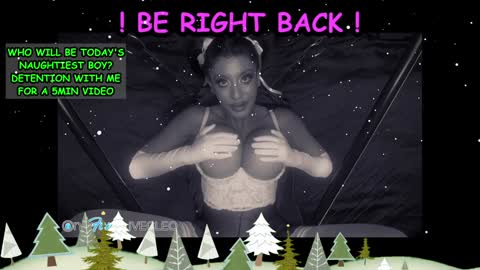 Snapshot of livecleo chatting on December 24, 3:05 am Cleo Patra online show from December 24, 3:05 am