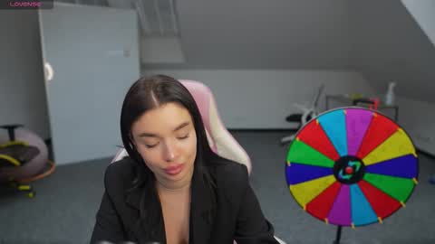 Sheryl online show from February 17, 12:48 pm