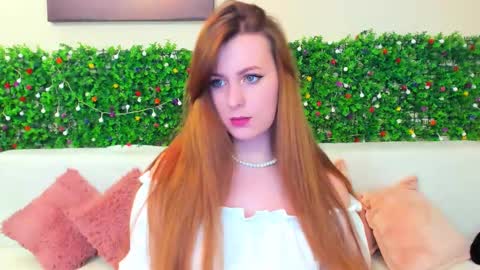 liya_gorgeous online show from December 14, 3:47 pm