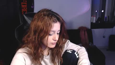 Elizabeth online show from September 22, 11:03 pm