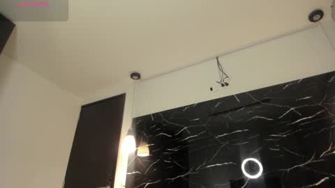 Liz  online show from February 22, 11:02 am