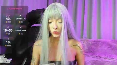 Snapshot of lizalure chatting on October 5, 8:03 pm LizaLure online show from October 5, 8:03 pm