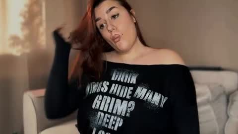 lizamartina online show from June 2, 10:49 am