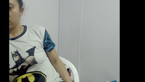 Snapshot of lizz1305 chatting on February 5, 12:17 pm lizz1305 online show from February 5, 12:17 pm