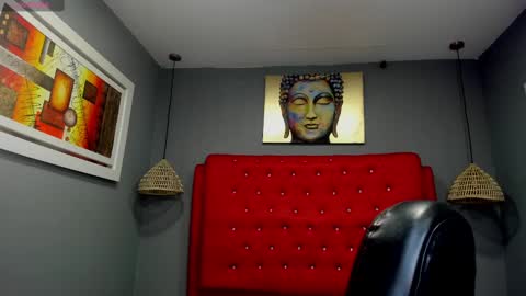 Snapshot of lizzaxs chatting on February 12, 2:11 pm lizza online show from February 12, 2:11 pm
