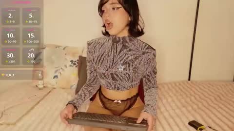 Lizz  online show from October 13, 9:12 am