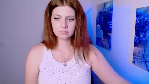 Lizzy3 online show from November 17, 1:45 pm