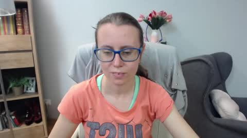 Lizzy online show from June 3, 4:46 am