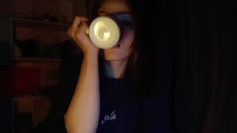 lola online show from May 8, 7:59 pm