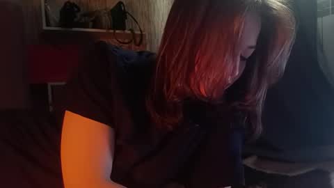 lola online show from April 28, 7:23 am