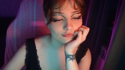 lola online show from January 6, 12:27 am