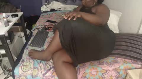 lola_honney online show from December 5, 7:04 pm