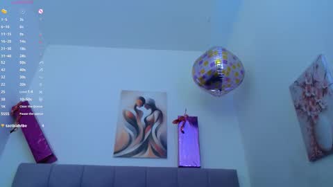 lola_wish online show from November 21, 5:20 am