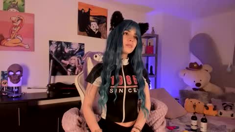 Snapshot of lolaa_bunnyy chatting on October 4, 5:02 am Lola Bunny online show from October 4, 5:02 am
