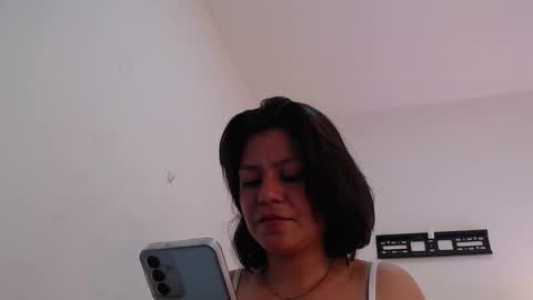 lolaandcamille online show from October 13, 10:07 am