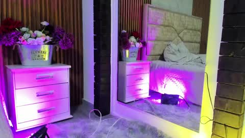 Lola Angel online show from April 2, 7:44 pm