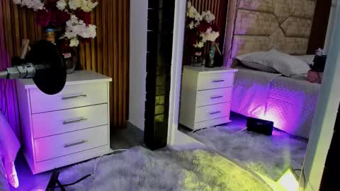 Lola Angel online show from February 23, 7:46 pm