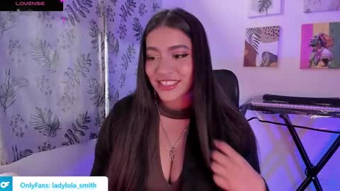 lolaasmith_21 online show from March 5, 9:06 pm