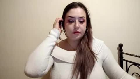 Lola online show from April 19, 7:27 pm