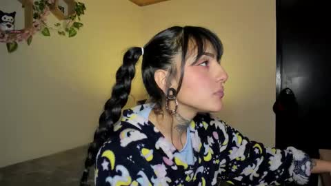 Lola online show from January 13, 1:22 am