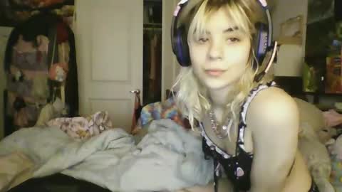 Snapshot of lolalixx6969 chatting on January 15, 9:41 pm Lola Lixx online show from January 15, 9:41 pm