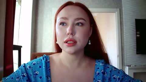 Lola online show from October 11, 10:53 am