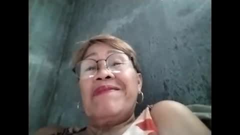 tey online show from October 16, 8:06 am