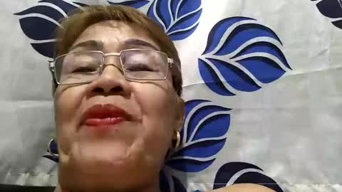 tey online show from February 28, 9:23 pm