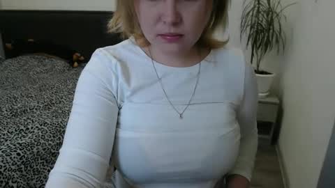 kiss online show from April 19, 5:51 am